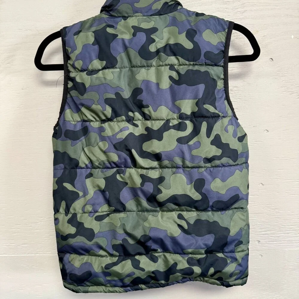 Gap Kids Boys Cold Control Green‎ Camo Puffer Vest Size M